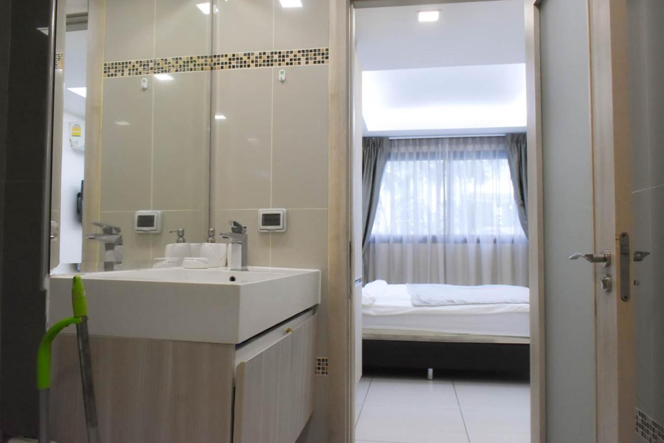 Laguna Beach Resort 1 Condominium Джомтьен Номер фото